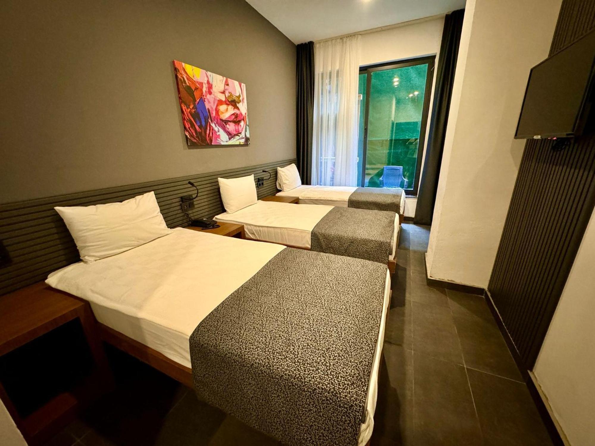 Wolf Of The City Hotel & Spa อันตัลยา ภายนอก รูปภาพ